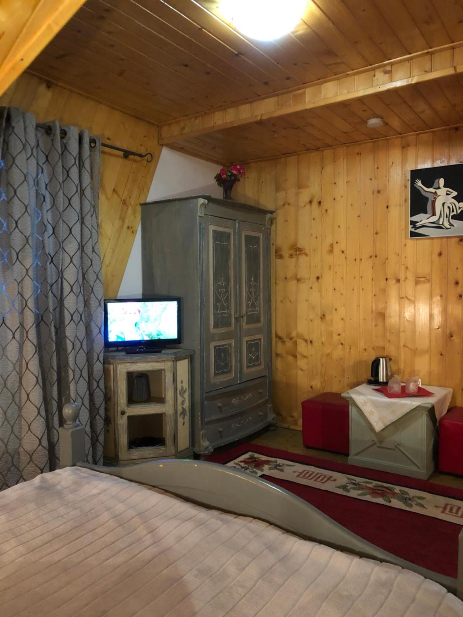 Rem'S Pension Rîşnov Dış mekan fotoğraf